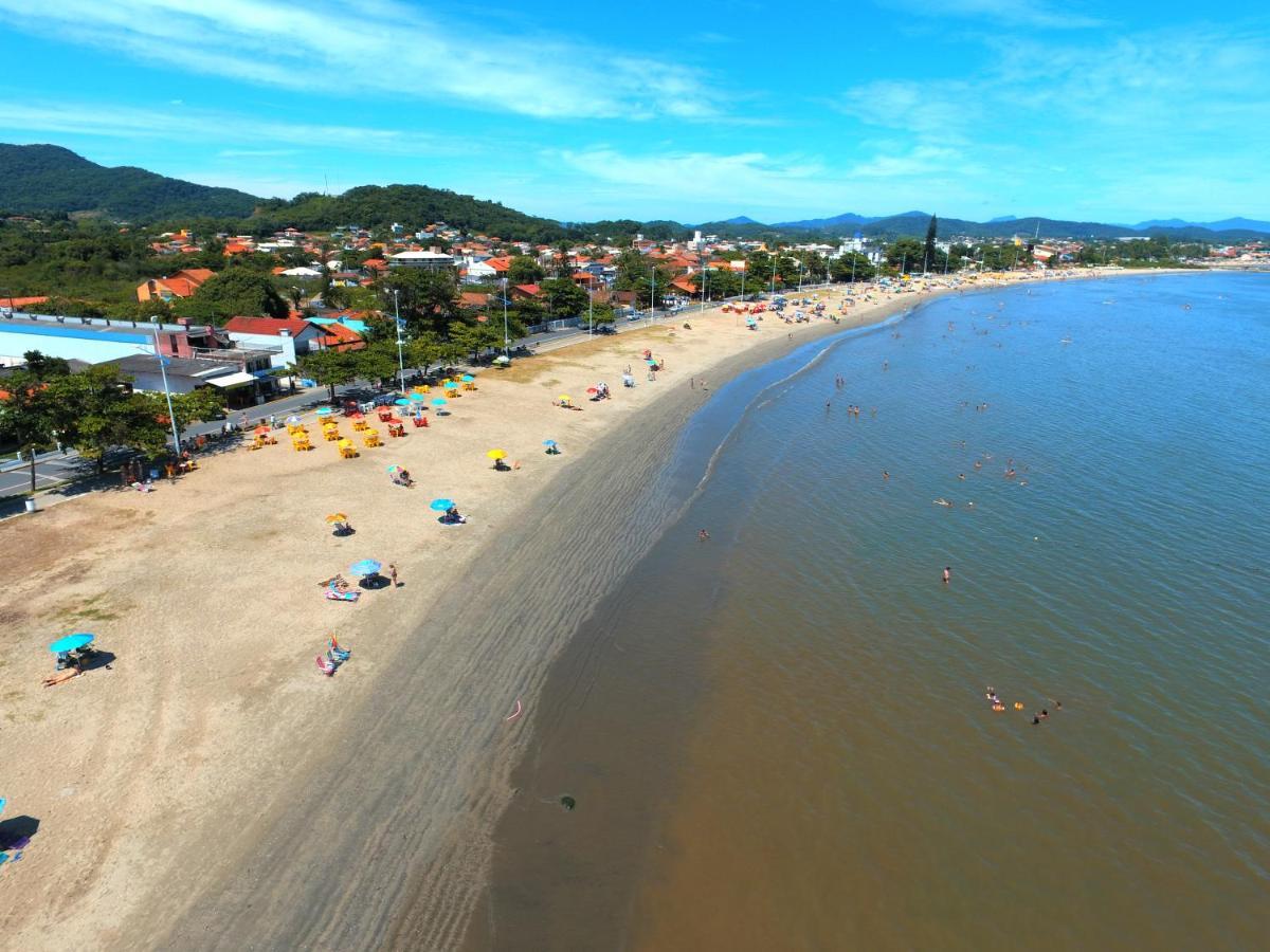 Apt 300 M Da Praia Proximo Ao Beto Carrero Piçarras Εξωτερικό φωτογραφία